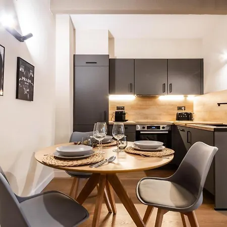 Apartment Petit Luxe Del Vall Terrassa